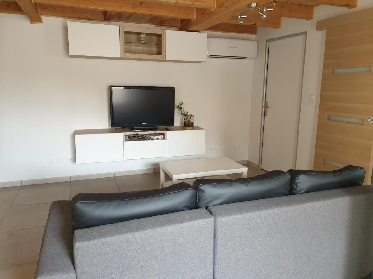 Petite Maison Meublee Entre Avignon Et Carpentras Morieres-les-Avignon Ngoại thất bức ảnh