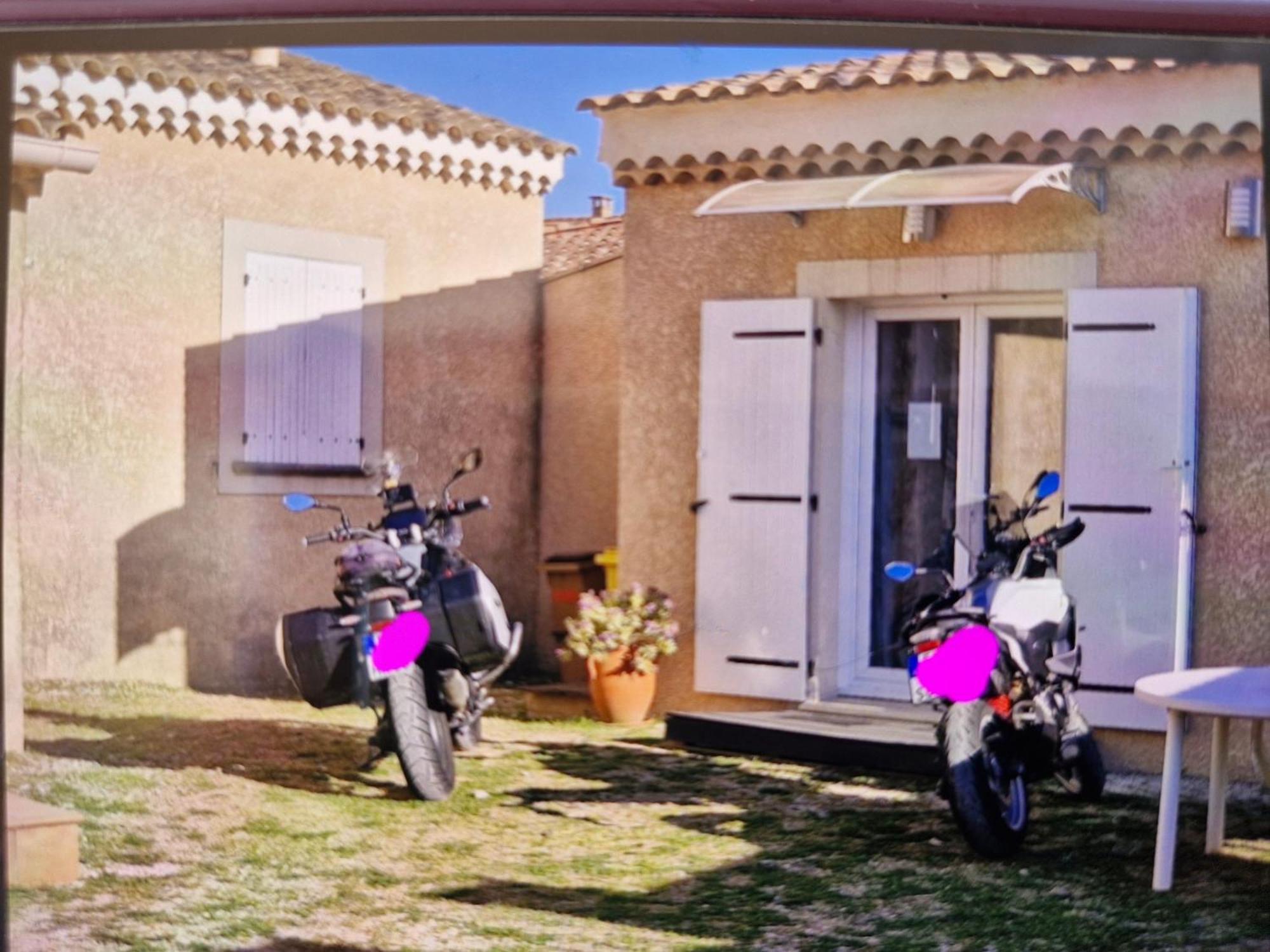 Petite Maison Meublee Entre Avignon Et Carpentras Morieres-les-Avignon Ngoại thất bức ảnh